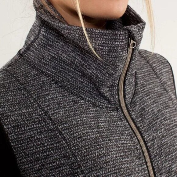 Lululemon Daily Yoga Jacket- Coco Pique Black Athletic Full Zip Jacket- Size 8 - Picture 4 of 15